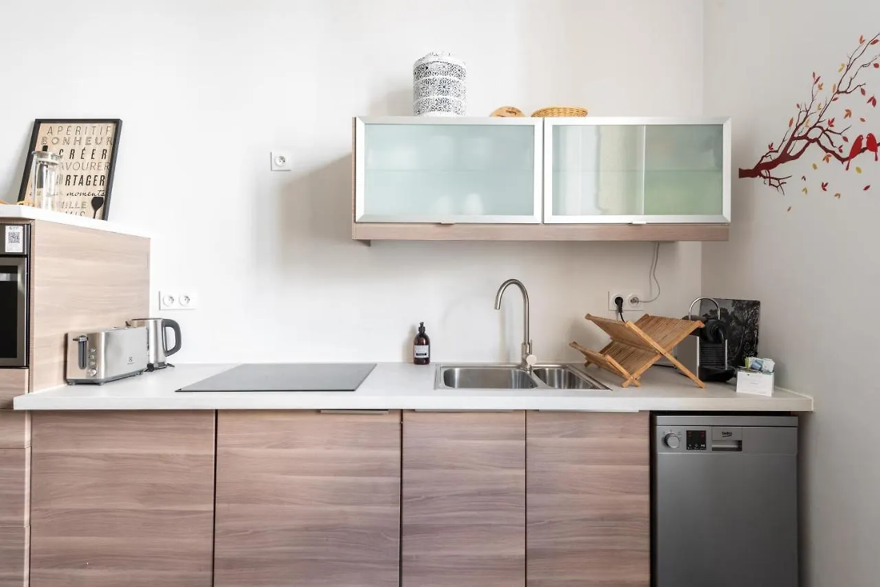 Le Jardin Des Docks - Appt Avec Jardin Apartment Lyon 0*,