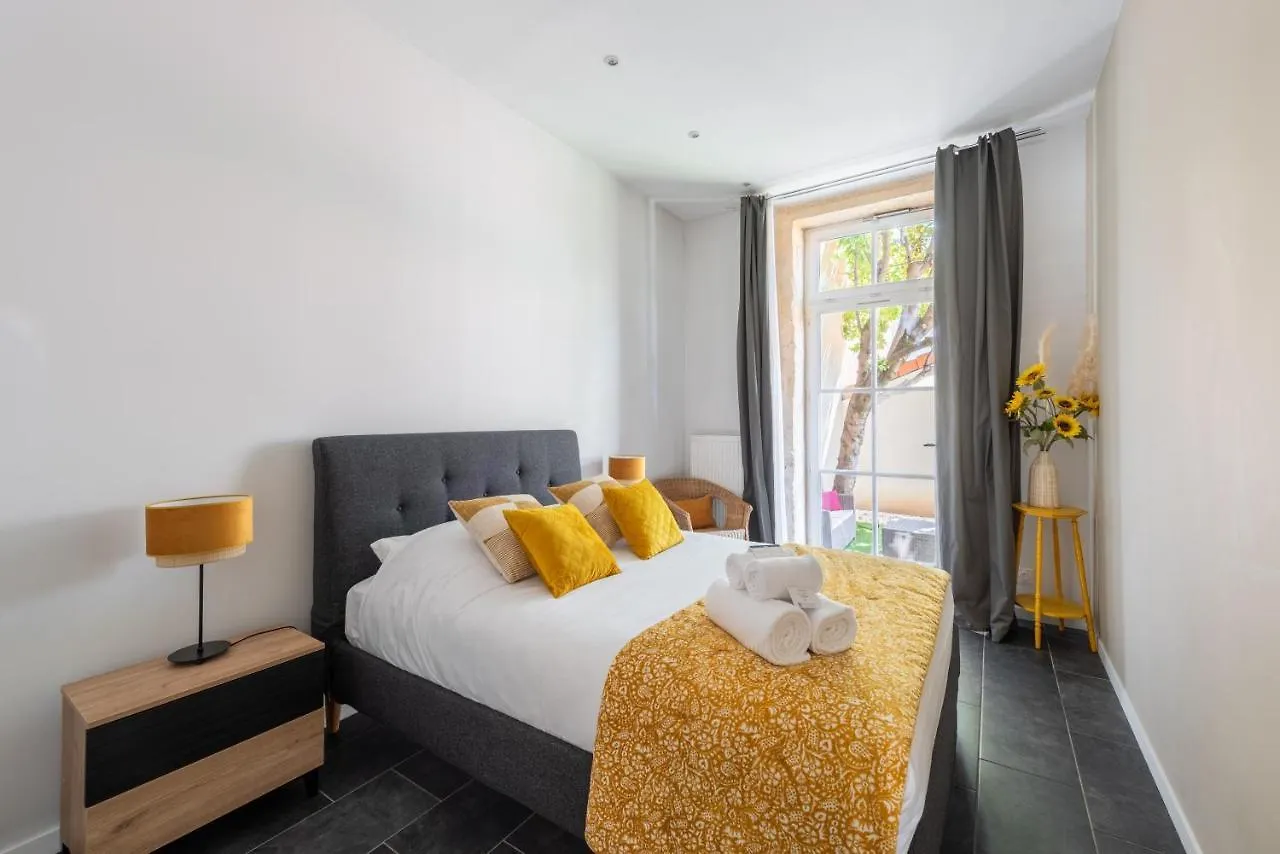 Le Jardin Des Docks - Appt Avec Jardin Apartment Lyon 0*,  France